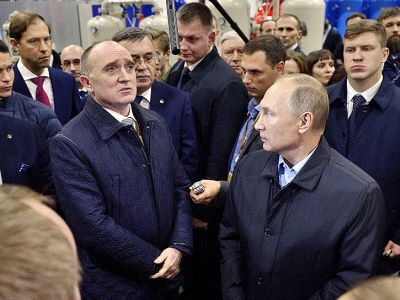 Президент Владимир Путин и губернатор Челябинской области Борис Дубровский. Фото: Родион Платонов / Коммерсант